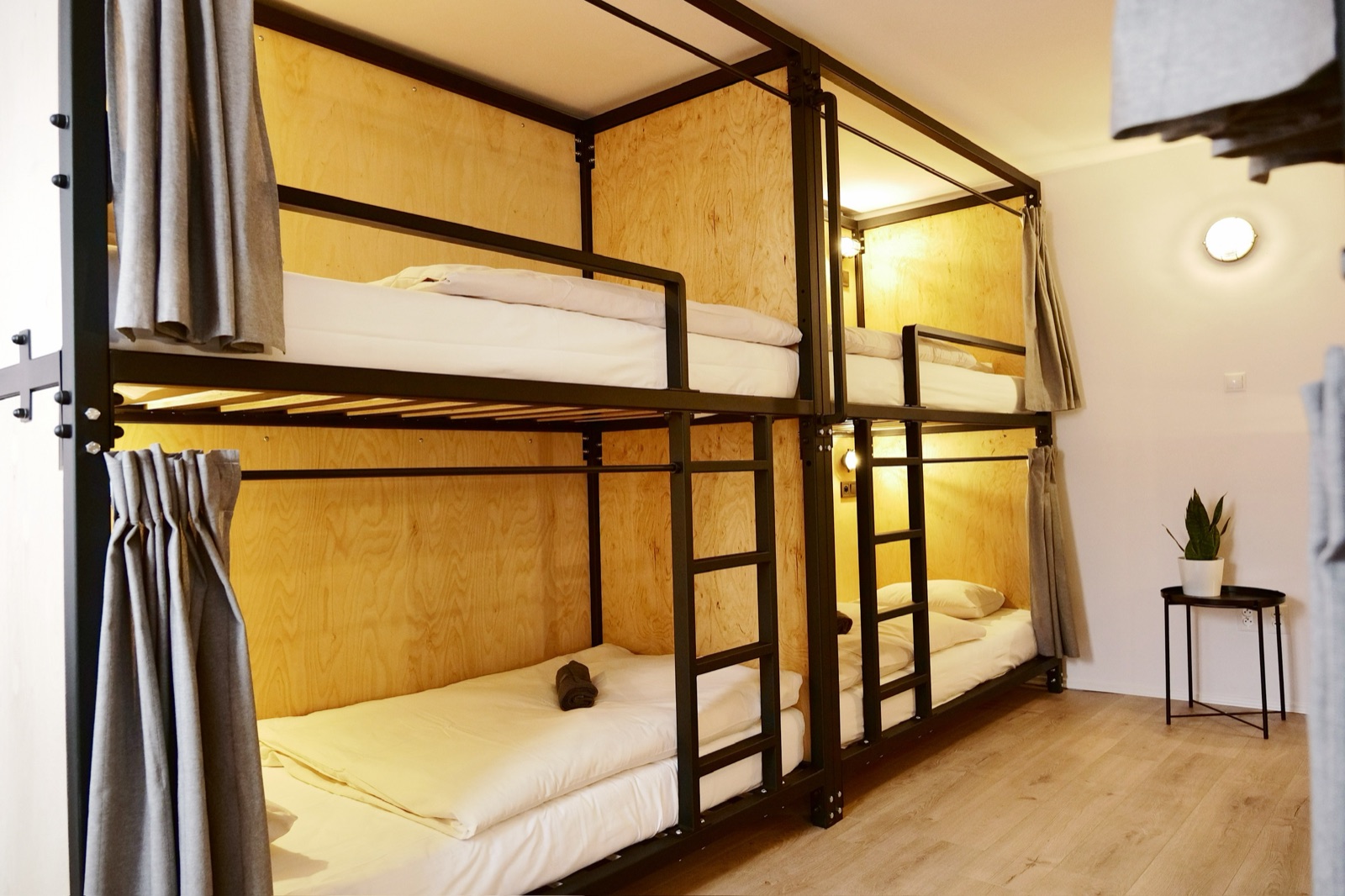 12-Bed Mixed Dorm — photo 1