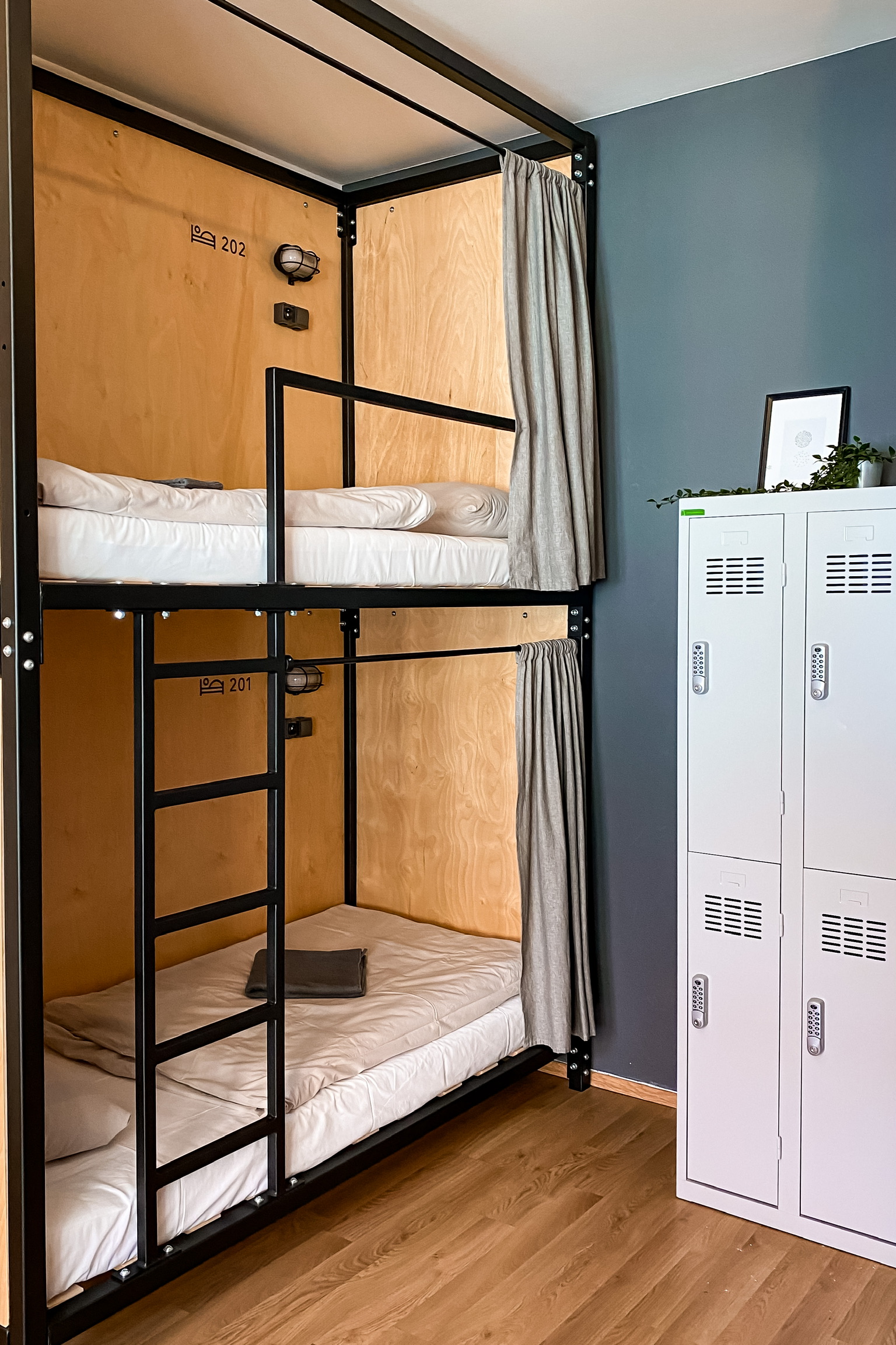 8-Bed Female Dorm — photo 3
