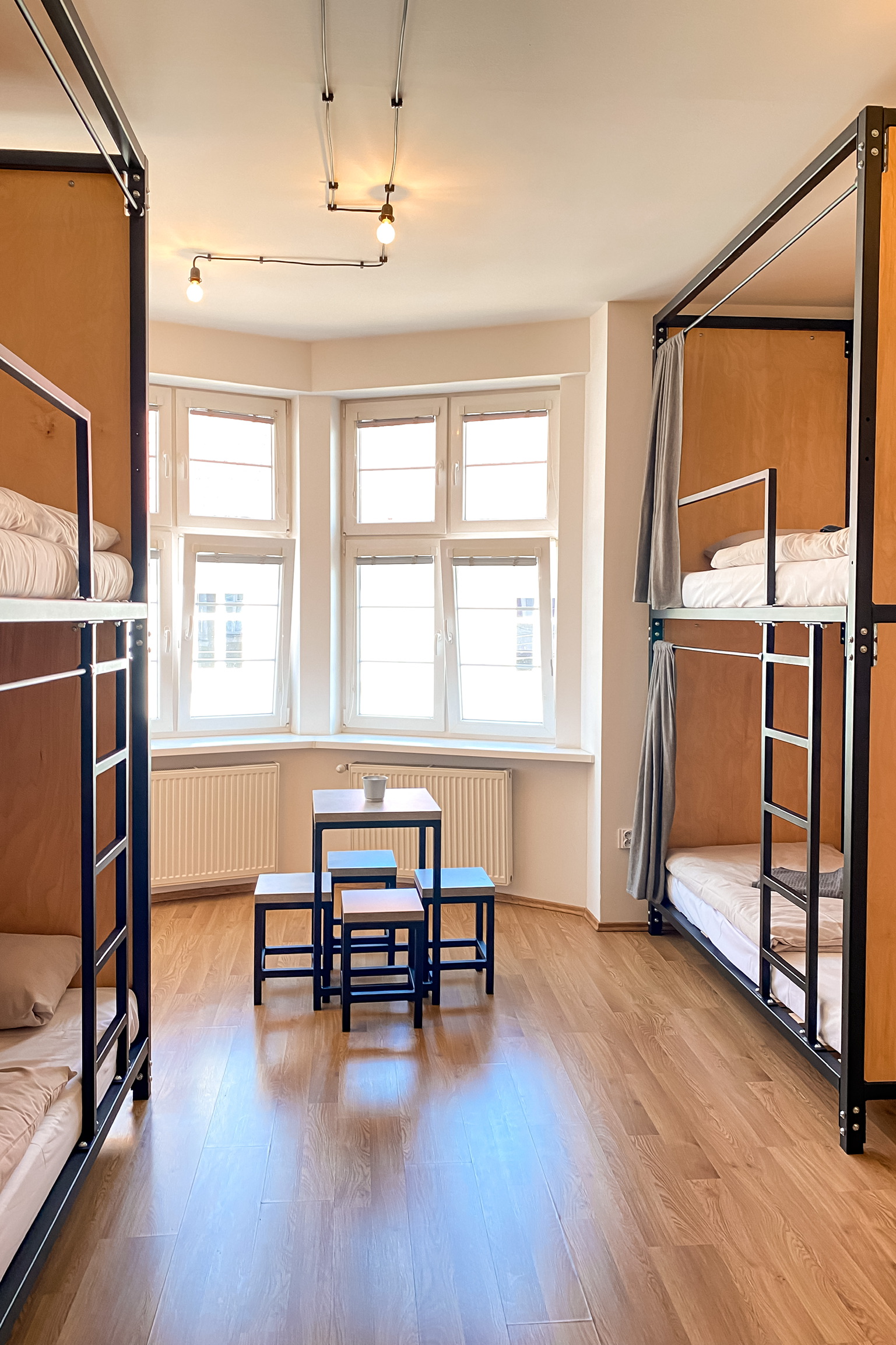 6-Bed Mixed Dorm — photo 1