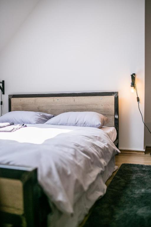 Private Double Room — photo 1